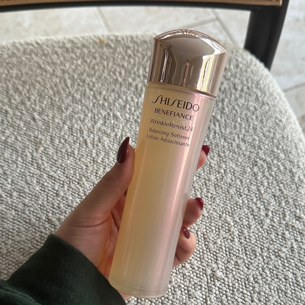 Shiseido Benefiance WrinkleResist24 Softener
